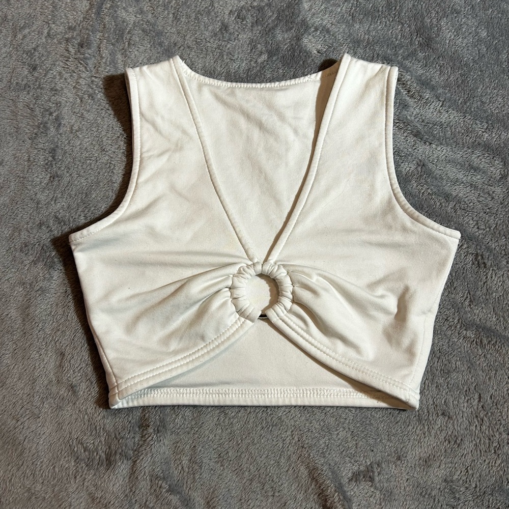 Chic White Sleeveless Crop Top